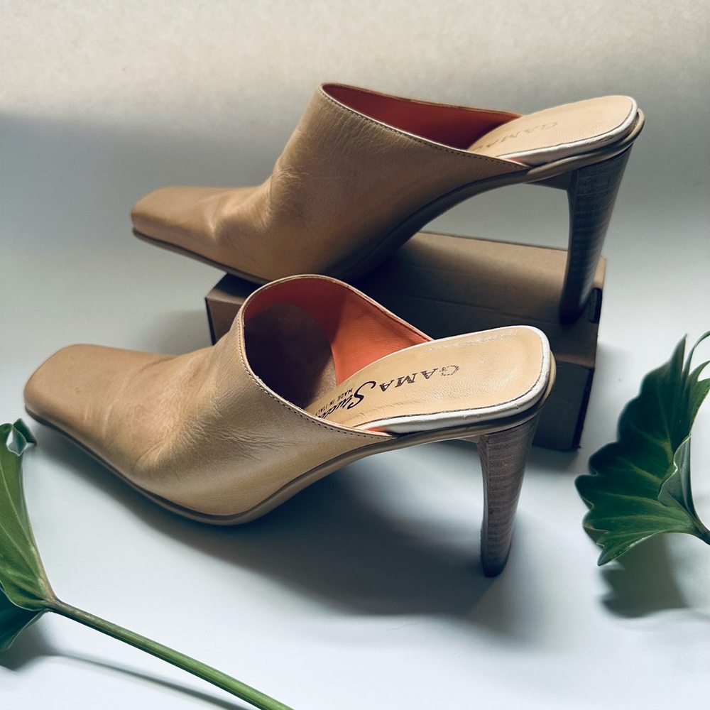 Chic Beige Leather Mules